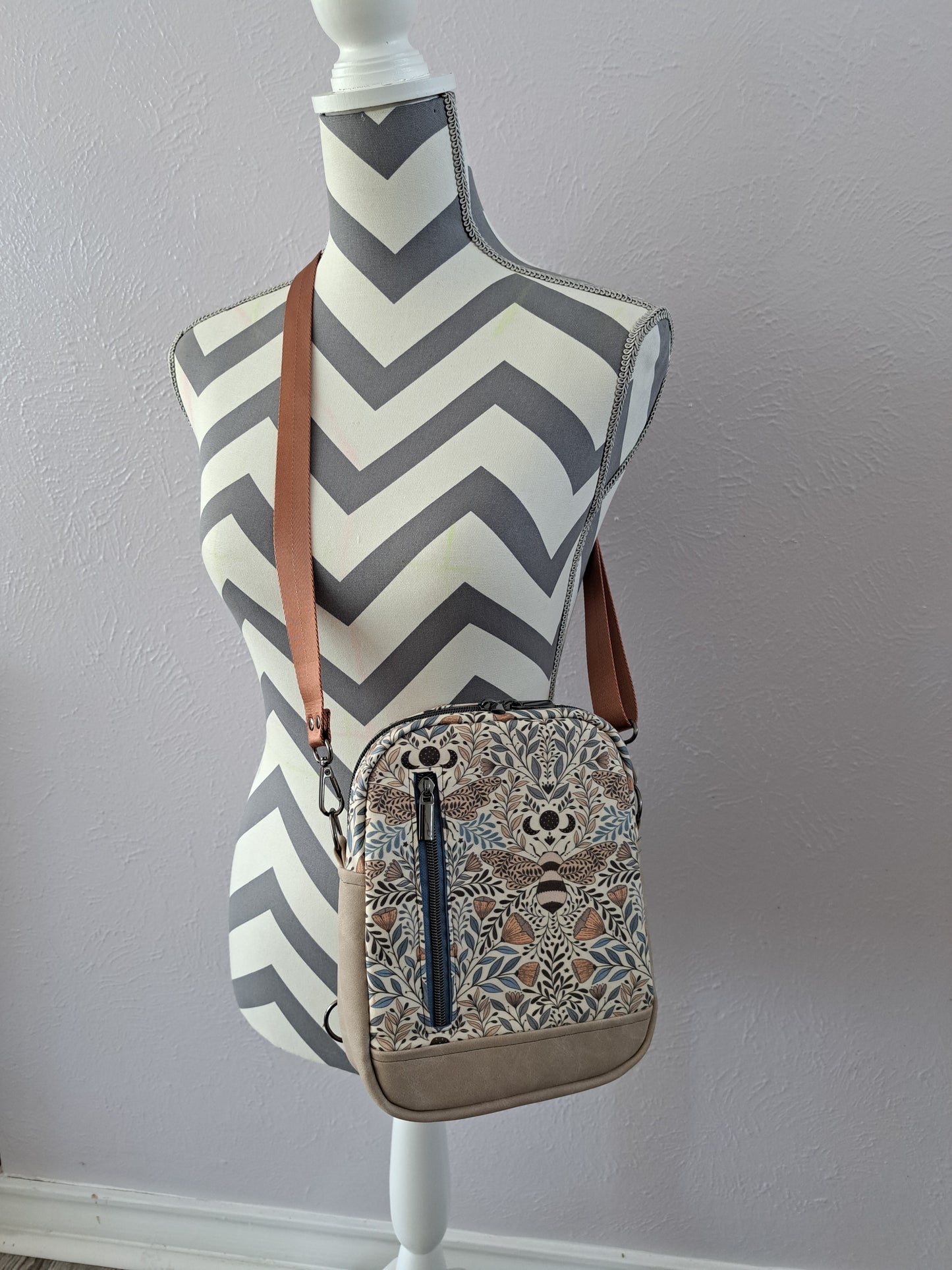 Bee Spirit Cerridwen Sling- Made to Order