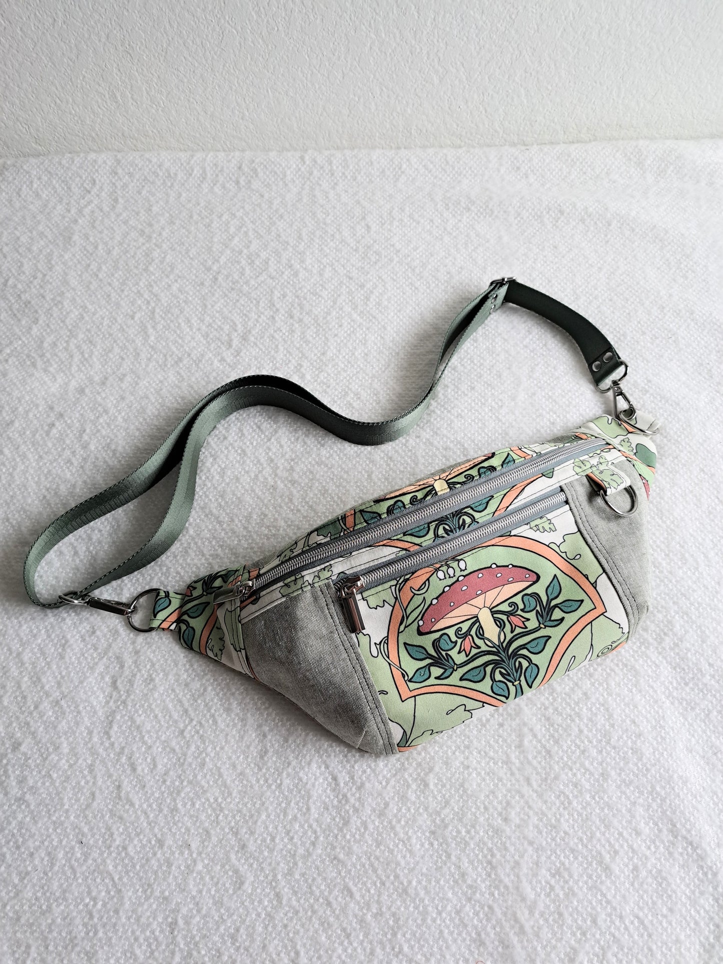Art Nouveau Mushroom Brigid Crossbody Bag