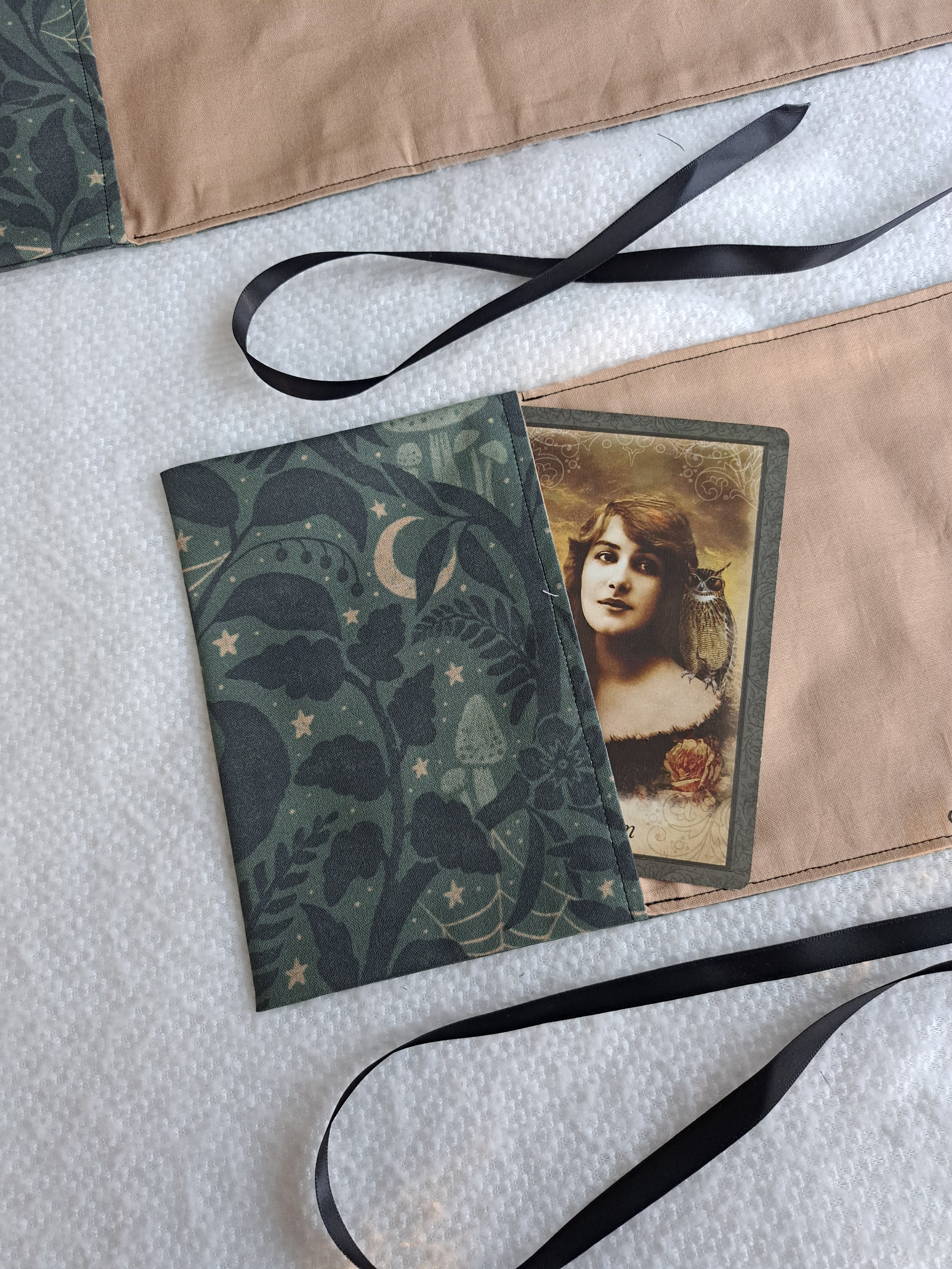 Mysterious Garden Tarot/Oracle Wrap – Starr Crafted