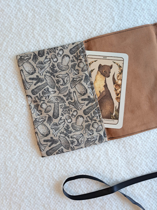 Muted Mushrooms Short Tarot Wrap
