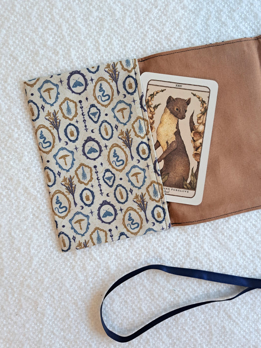Witch Spirits Short Tarot Wrap